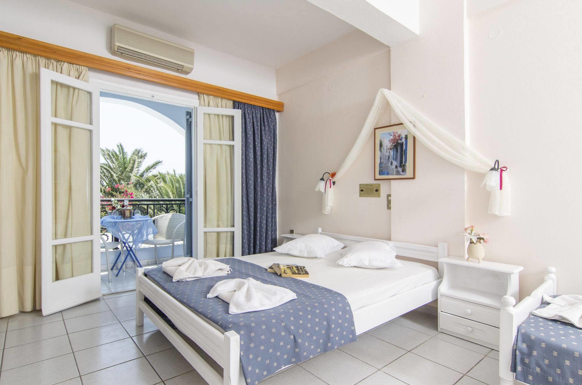Pantheon Hotel Agios Georgios  Exterior photo